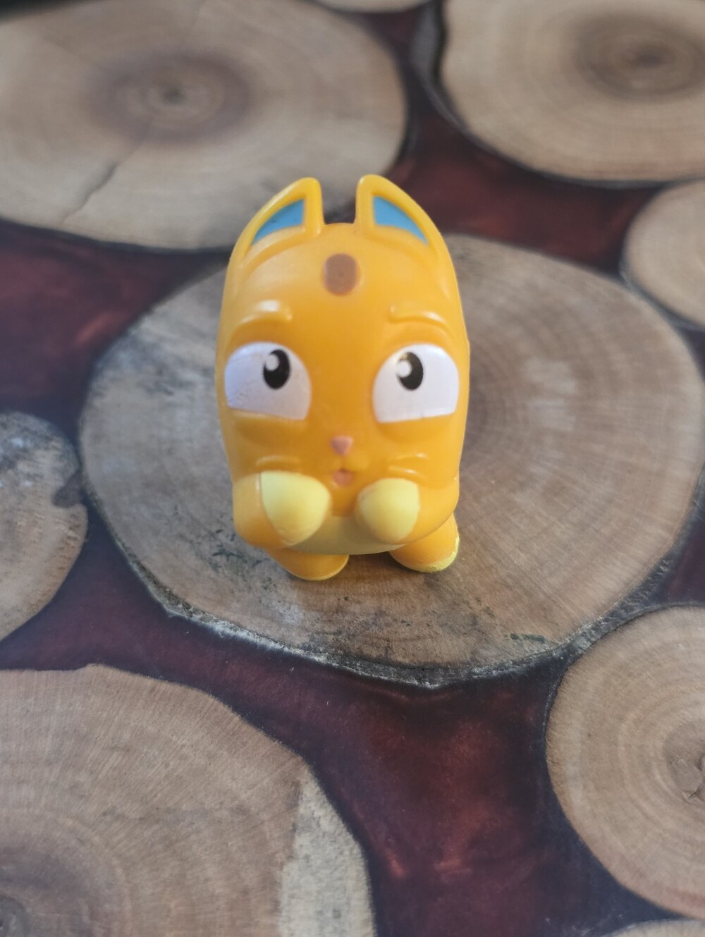 Itty Bitty Lost Kitties Hasbro Series 2 Memez